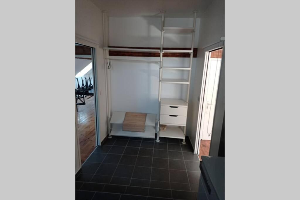 Appartement Moderne Et Lumineux ブリーブ・ラ ・ガイヤルド エクステリア 写真